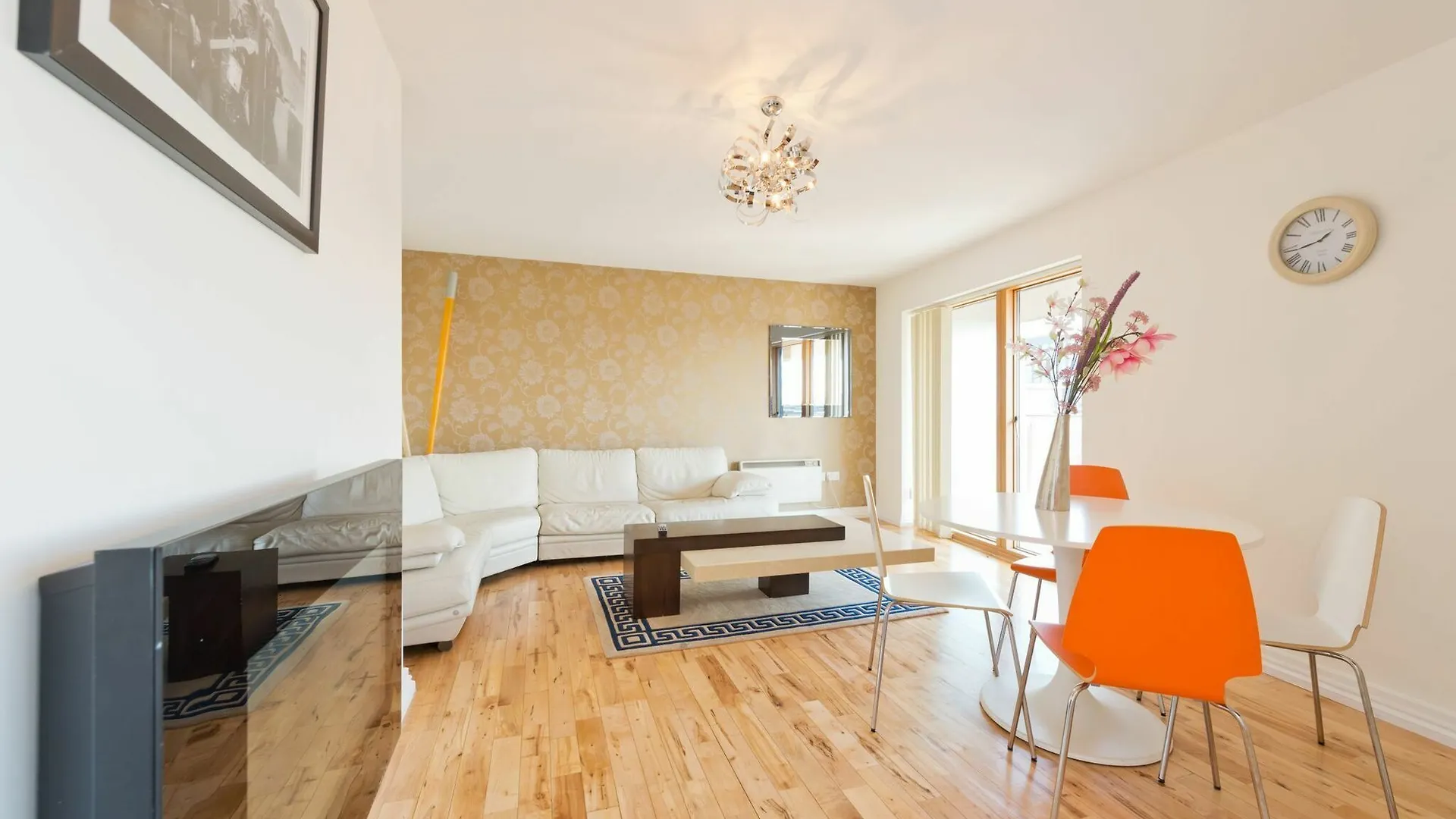 Gallery Quay Luxury Apartment Dublin
