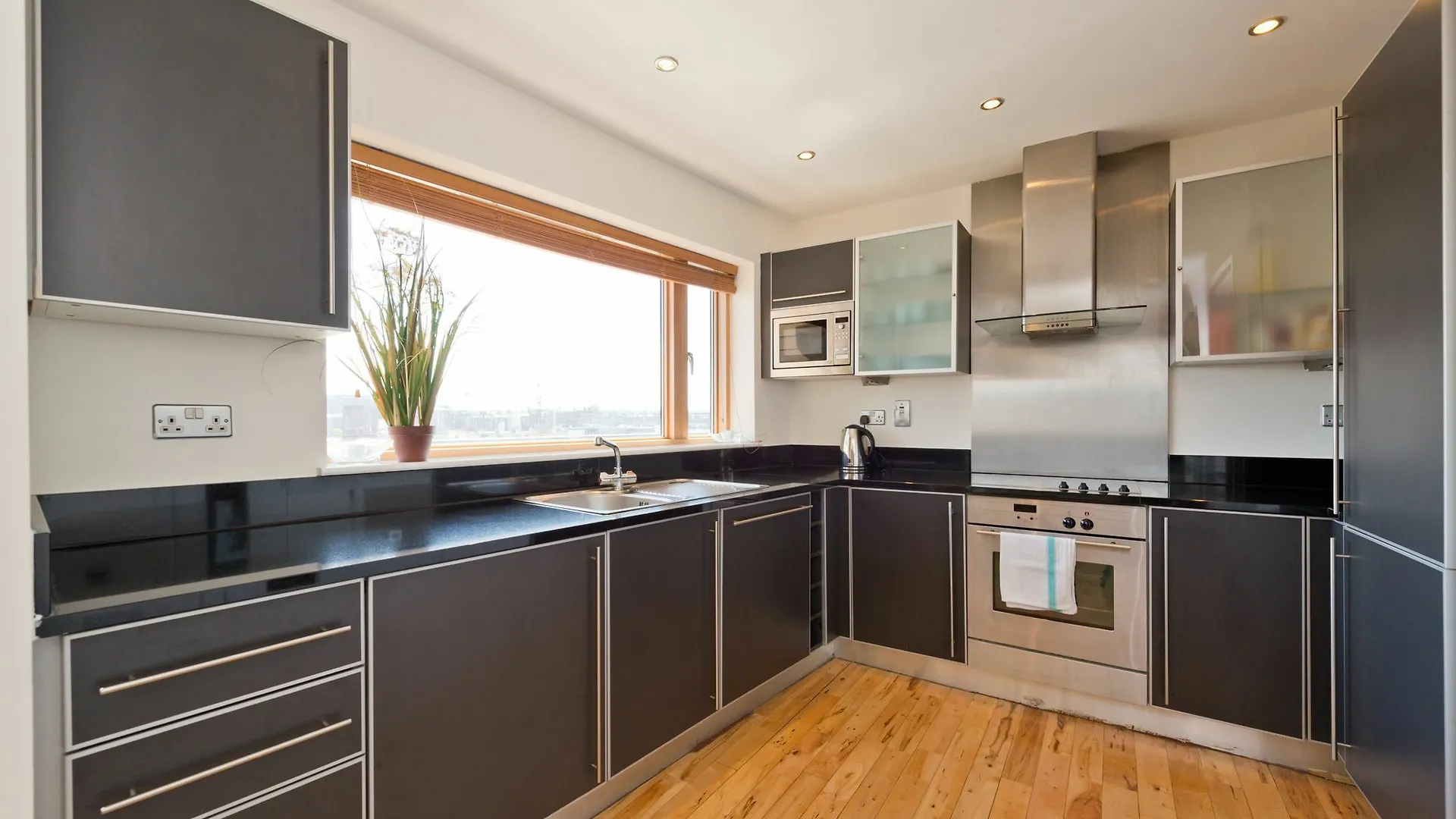 Gallery Quay Luxury Apartment Dublin