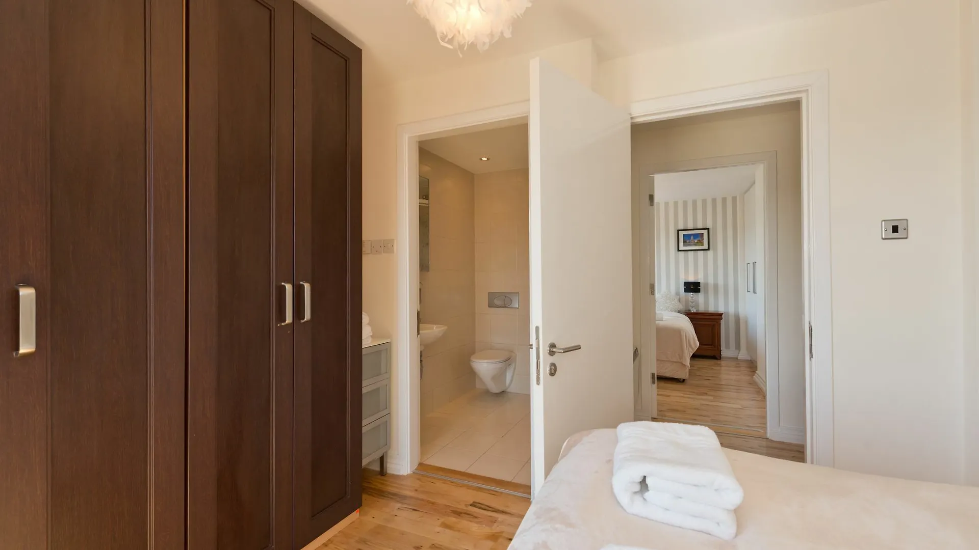 Gallery Quay Luxury Apartment Dublin 0*,